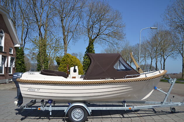 Crescent Allure 17 + Yamaha FT8 Watersport Reinders Beerta