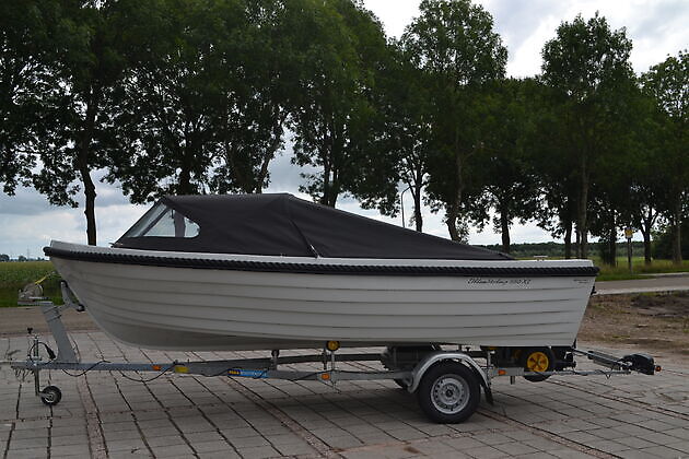 Oldambtsloep 550XL + Suzuki DF20 + Pega trailer Watersport Reinders Beerta