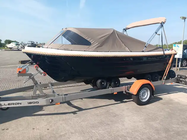 Oldambtsloep 475XL + Suzuki DF9.9 Watersport Reinders Beerta