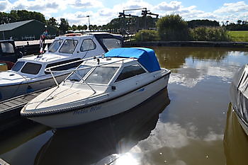 Örnvik 481 HT + Mercury 15 pk Watersport Reinders Beerta